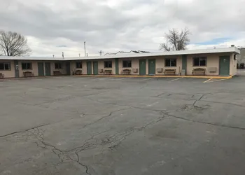 Paintbrush Motel hotel thumbnail 4