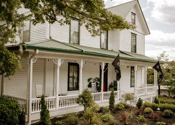 Blue Ridge Inn Bed & Breakfast hotel thumbnail 2
