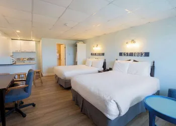 Sea View Inn hotel thumbnail 8