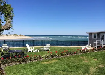 Marginal Way House Hotel hotel thumbnail 7