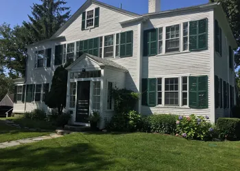 The Village Inn Cape Cod hotel thumbnail 2