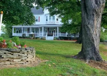 The Dominion House Bed & Breakfast hotel thumbnail 2