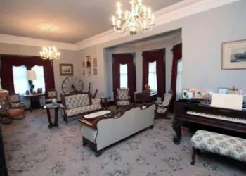 The Dominion House Bed & Breakfast hotel thumbnail 6