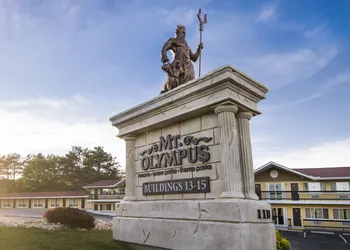 Mt. Olympus Water & Theme Park Resort hotel thumbnail 7
