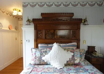 Old St. Angela Inn hotel thumbnail 4