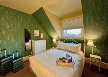 Ludington House B&B hotel thumbnail 8
