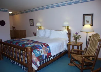 Yellowstone Basin Inn hotel thumbnail 6