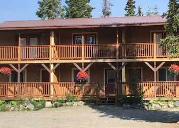 McKinley Creekside Cabins hotel thumbnail 2