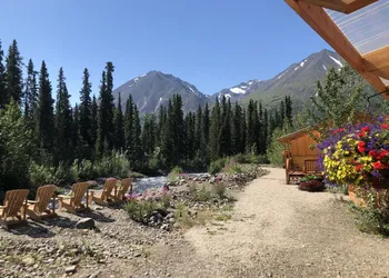 McKinley Creekside Cabins hotel thumbnail 5