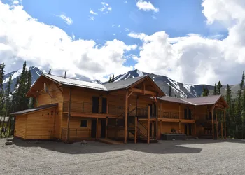 McKinley Creekside Cabins hotel thumbnail 7