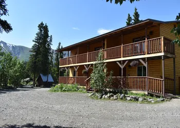 McKinley Creekside Cabins hotel thumbnail 8