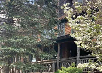 Hotel Mountain Brook hotel thumbnail 8