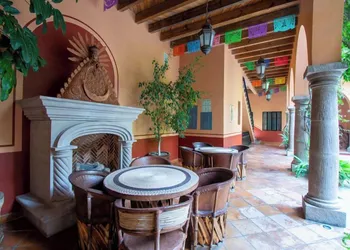 Antigua Capilla B&B hotel thumbnail 2