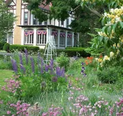 Vintage Gardens Bed & Breakfast hotel detail image 7