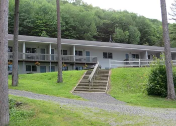 Bayside Inn & Marina hotel thumbnail 2