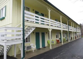 Green Valley Lodge hotel thumbnail 3