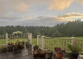 High Hill Inn hotel thumbnail 7