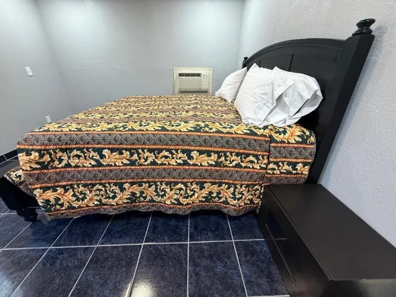 Great Value Inn hotel detail image 6