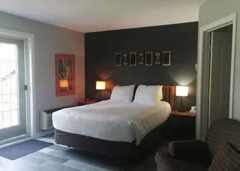 Auberge du Vieux Foyer hotel thumbnail 5