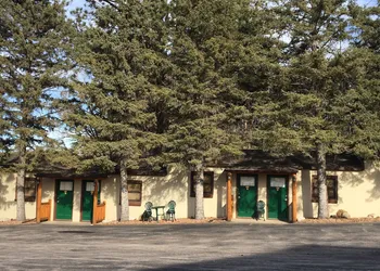 Rockerville Lodge & Cabins hotel thumbnail 2