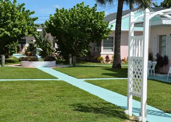 Sea Scape Oceanfront Motel hotel thumbnail 5