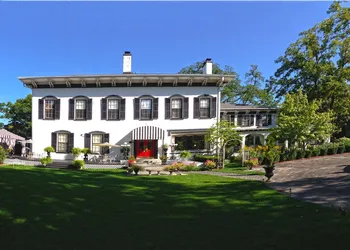 Maxwell Mansion hotel thumbnail 3