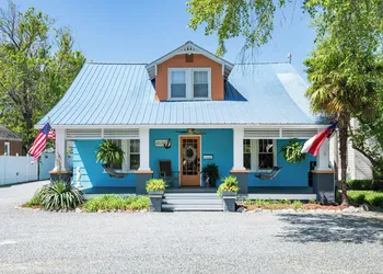 Island Guesthouse and Motel hotel thumbnail 4