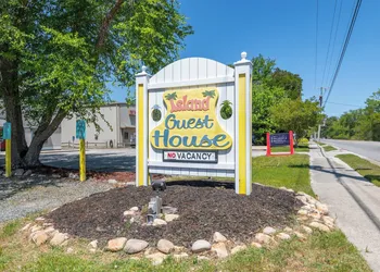 Island Guesthouse and Motel hotel thumbnail 7