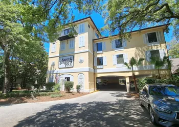 Saint Simons Inn by the Lighthouse hotel thumbnail 2