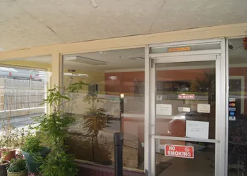 Stone Inn Motel hotel thumbnail 4
