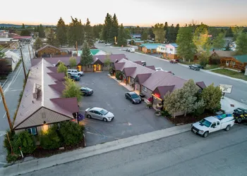 Gannett Peak Lodge hotel thumbnail 2