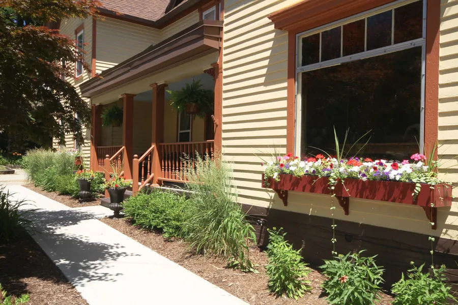 Twin Oaks Inn hotel detail image 2