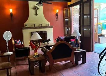Hotel Casa de Leyendas hotel thumbnail 8