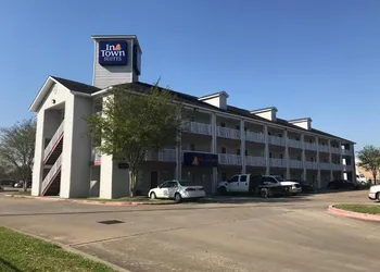 InTown Suites Extended Stay Houston - Pasadena hotel thumbnail 2