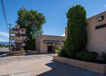 King's Rest Court Inn hotel thumbnail 6
