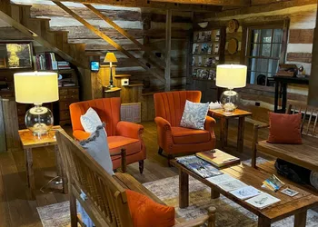 Sugar Tree Inn hotel thumbnail 8