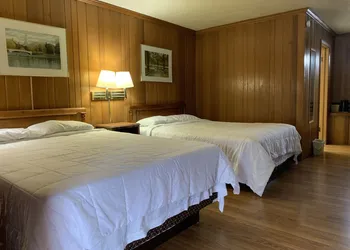 Lincoln Lodge hotel thumbnail 7
