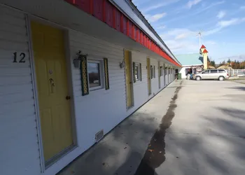 Motel-Camping Caldwell hotel thumbnail 3
