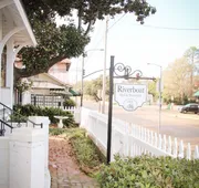 Riverboat Bed & Breakfast hotel detail image 7