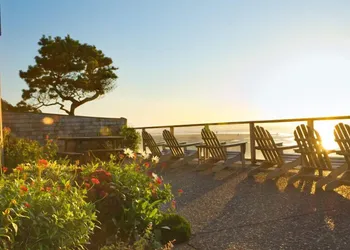 Land's End at Cannon Beach hotel thumbnail 2