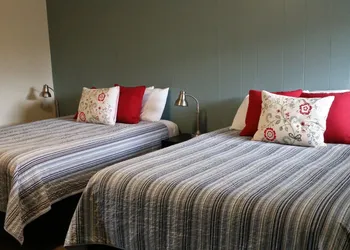 Land's End at Cannon Beach hotel thumbnail 3