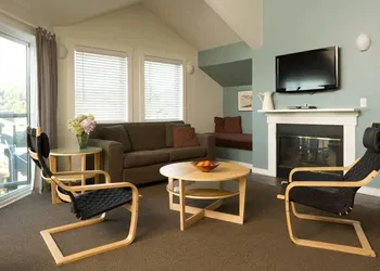 Land's End at Cannon Beach hotel thumbnail 7