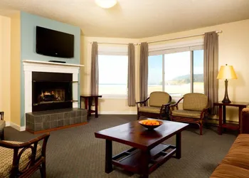 Land's End at Cannon Beach hotel thumbnail 8