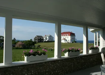 Rose Farm Inn hotel thumbnail 2