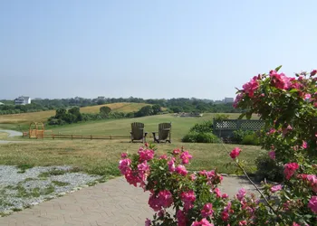 Rose Farm Inn hotel thumbnail 3