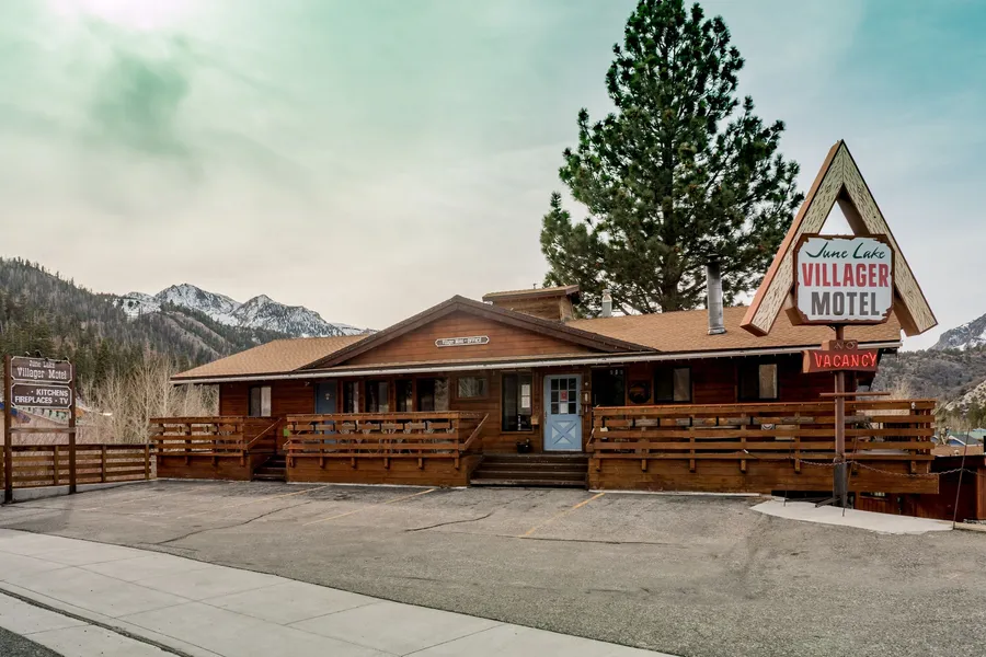 June Lake Villager hotel detail image 2