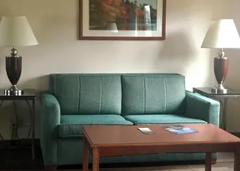 Village Inn on the Lake hotel thumbnail 8