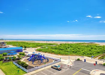 Oceanfront Pan American Hotel hotel thumbnail 4