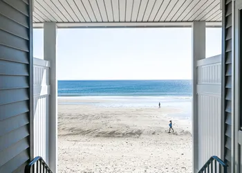 Atlantic Oceanfront Hotel hotel thumbnail 7