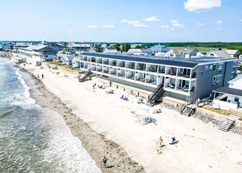 Atlantic Oceanfront Hotel hotel thumbnail 8